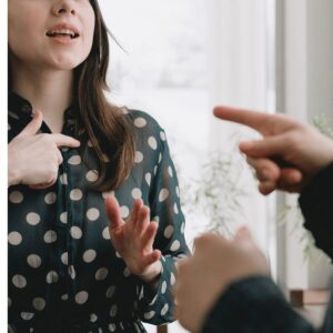 Coach oder Mediator - je nachdem, welches Problem Sie als Führungskraft angehen wollen, ist ein Coach oder ein Mediator sinnvoller.